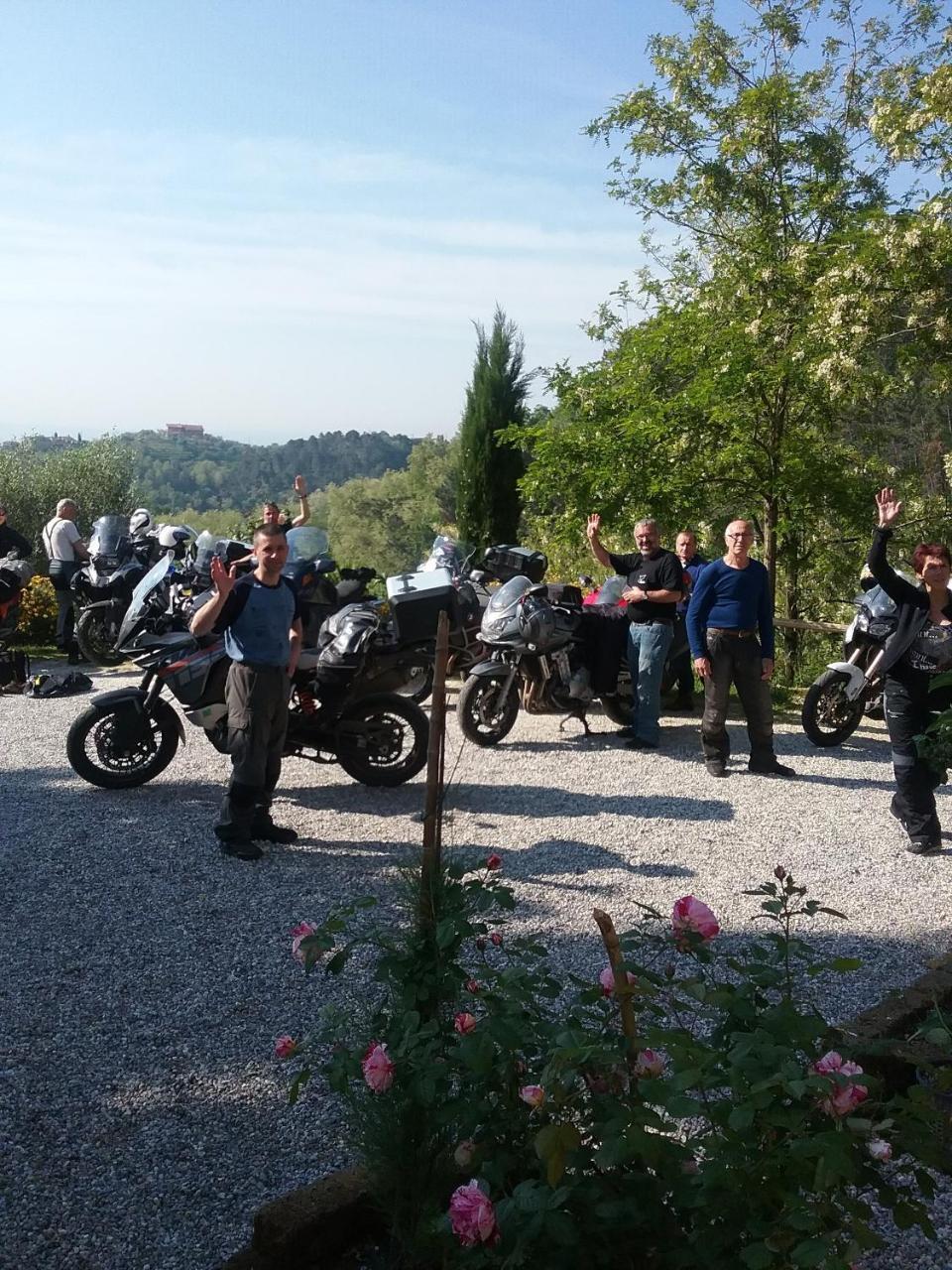 Agriturismo La Fagianaia Guest House บอร์โก อา บุจจาโน ภายนอก รูปภาพ